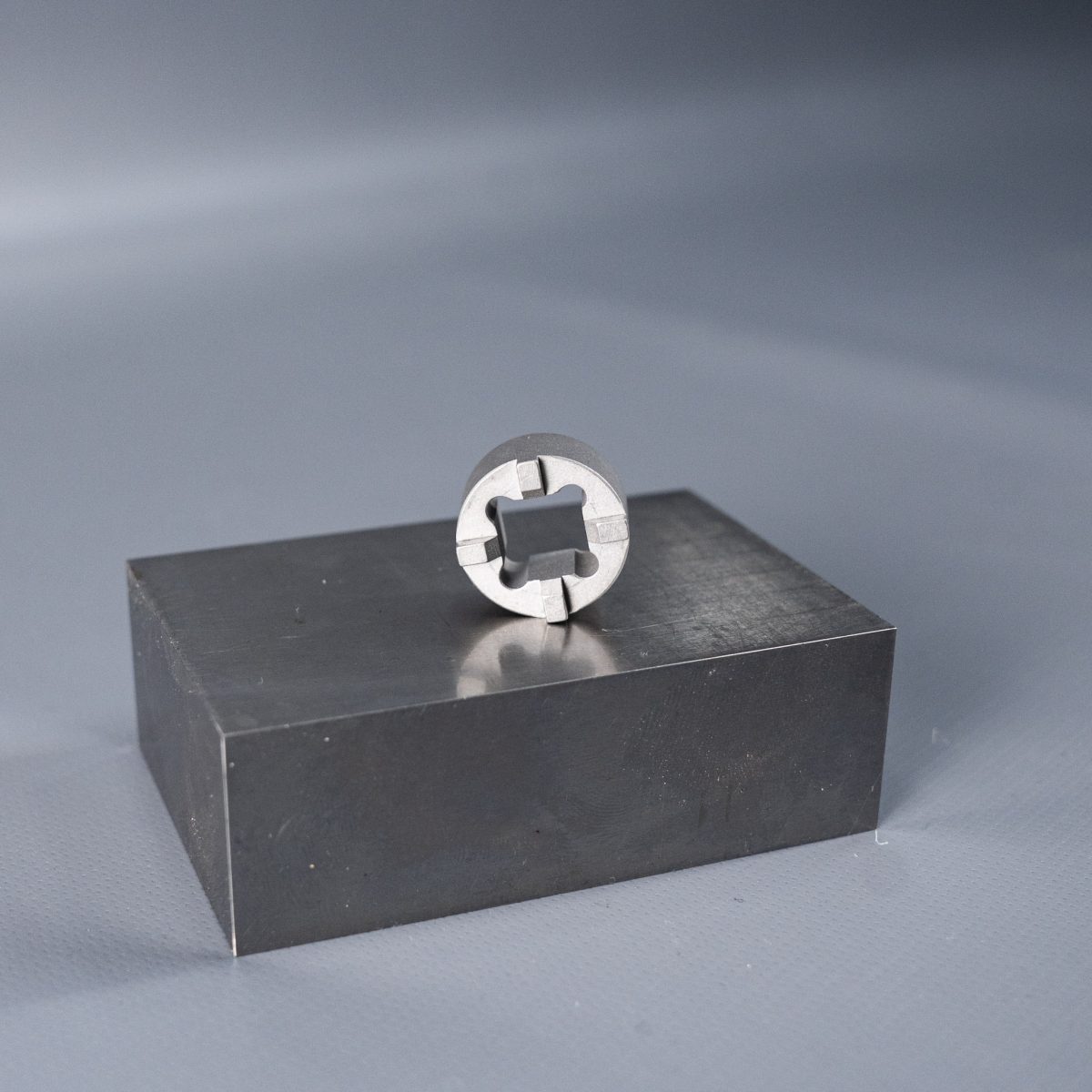 1/2-28 Thread Adapter + Removal Tool